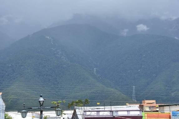 O mais longo e mais alto teleférico do mundo, em Mérida, na Venezuela. Pena que não está funcionando...
